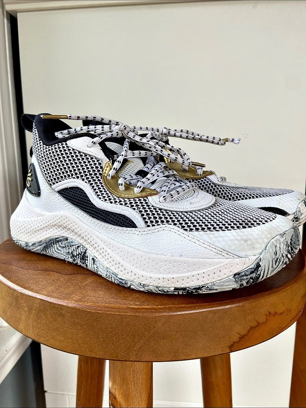 Under Armour Curry 3Z Kids Size 6 Youth